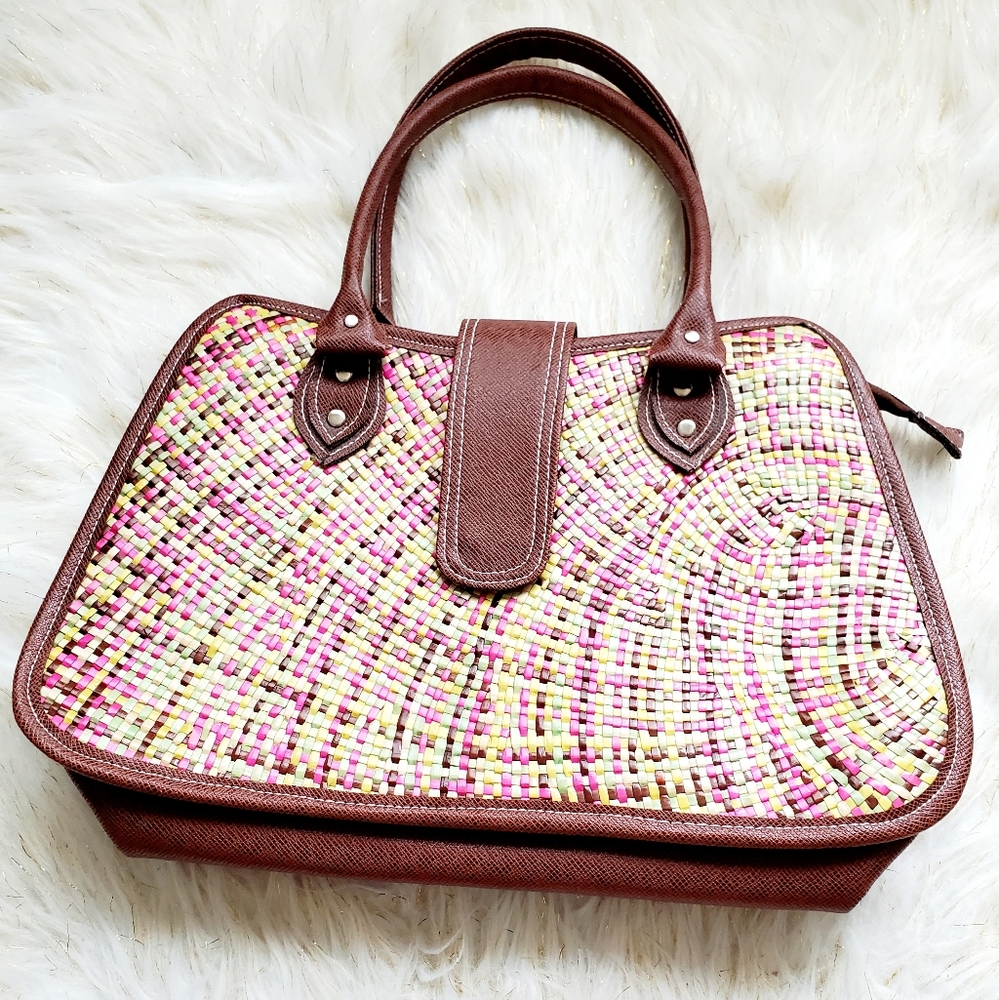 Colorful straw woven shoulder bag